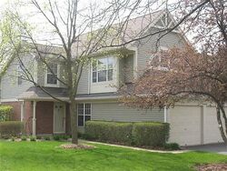 Pre-foreclosure in  Laurel Ct Warrenville, IL 60555