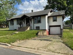 Pre-foreclosure in  S Hebbard St Joliet, IL 60433