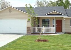 Pre-foreclosure in  S Twin Lakes Ave Middleton, ID 83644
