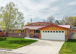 Pre-foreclosure in  Cherry St Caldwell, ID 83605