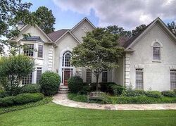 Pre-foreclosure in  Torrington Dr Roswell, GA 30076