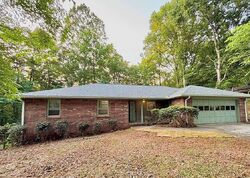 Pre-foreclosure in  Pine Cir Lawrenceville, GA 30044