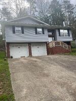 Pre-foreclosure in  Lisbon Rd Chickamauga, GA 30707
