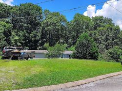 Pre-foreclosure in  Appaloosa Dr Tunnel Hill, GA 30755