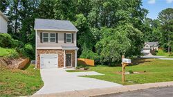 Pre-foreclosure in  Mountain Springs Pl Nw Kennesaw, GA 30144