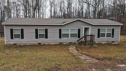 Pre-foreclosure in  Joe Parker Rd Gainesville, GA 30507