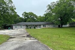 Pre-foreclosure in  Klondike Rd Lithonia, GA 30038