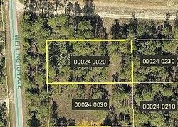 Pre-foreclosure in  Wellington Ave Alva, FL 33920
