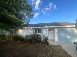 Pre-foreclosure in  Hickory Track Way Ocala, FL 34472