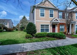 Pre-foreclosure in  Summer Palm Ct Jacksonville, FL 32256
