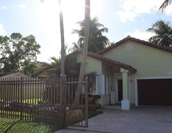 Pre-foreclosure in  Sw 38th Ter Fort Lauderdale, FL 33312