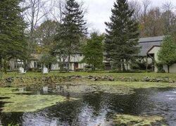 Pre-foreclosure in  Strawberry Rdg New Preston Marble Dale, CT 06777