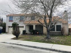 Pre-foreclosure in  Adobe Dr Palmdale, CA 93552