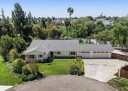Pre-foreclosure in  Winterhaven St Yorba Linda, CA 92886