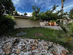 Pre-foreclosure in  Village Green St Porterville, CA 93257