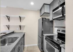 Pre-foreclosure in  Mountain Oak Ct  Hayward, CA 94544