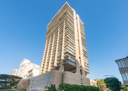 Pre-foreclosure in  Green St  San Francisco, CA 94133