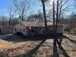 Pre-foreclosure in  W Walnut St Heber Springs, AR 72543