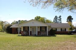 Pre-foreclosure in  Blackman Ferry Rd Texarkana, AR 71854