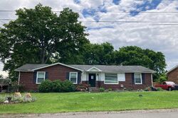  Hillside Dr, Hendersonville TN