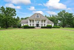 Pre-foreclosure in  Bedford Ln Germantown, TN 38139