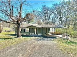 Pre-foreclosure in  Benjestown Rd Memphis, TN 38127