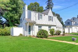 Pre-foreclosure in  California Ave Freeport, NY 11520