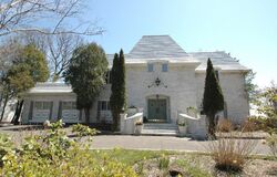 Pre-foreclosure in  Crest Dr South Orange, NJ 07079