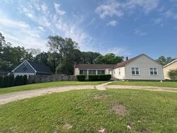 Pre-foreclosure Listing in 1st St WEST BLOOMFIELD, MI 48324