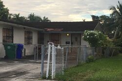  Nw 16th St, Miami FL