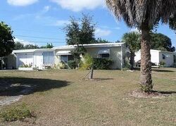 Pre-foreclosure in  6th Ct Sw Vero Beach, FL 32962