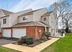  Slater Hill Ln E, York PA