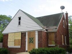 Pre-foreclosure in  E STATE FAIR ST Detroit, MI 48205