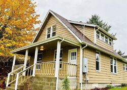 Pre-foreclosure in  Milton Way Milton, WA 98354