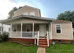 Pre-foreclosure in  Beechwood Ave Norfolk, VA 23505