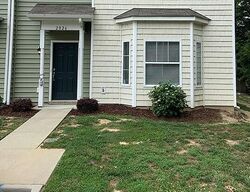 Pre-foreclosure in  Genevieve Trl Williamsburg, VA 23185