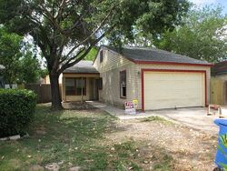 Pre-foreclosure in  Sunrise View Dr San Antonio, TX 78244