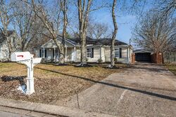 Pre-foreclosure in  Holbeach Dr Murfreesboro, TN 37130