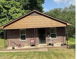 Pre-foreclosure in  Barton St Memphis, TN 38106
