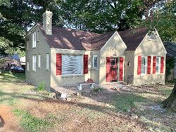 Pre-foreclosure in  Biggs St Memphis, TN 38108