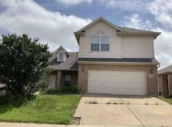 Pre-foreclosure in  Bull Shoals Dr Fort Worth, TX 76131
