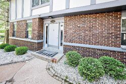  Seven Pines Dr, Saint Louis MO