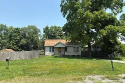 Pre-foreclosure in  Judith Ln East Saint Louis, IL 62206