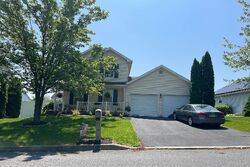 Pre-foreclosure in  Crown Dr Easton, PA 18040