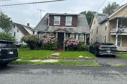 Pre-foreclosure in  Royce Ave Middletown, NY 10940