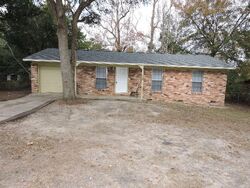 Pre-foreclosure in  FORREST CT Crestview, FL 32539