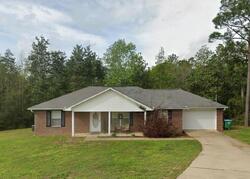 Pre-foreclosure in  Island Dr Crestview, FL 32536