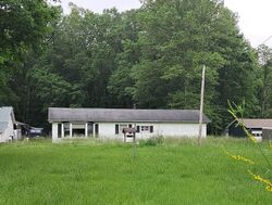 Pre-foreclosure in  Mahan Denman Rd Nw Bristolville, OH 44402