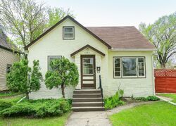 5th Ave N, Grand Forks, ND