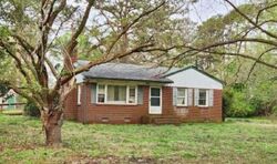 Pre-foreclosure in  Peace Rd New Bern, NC 28560